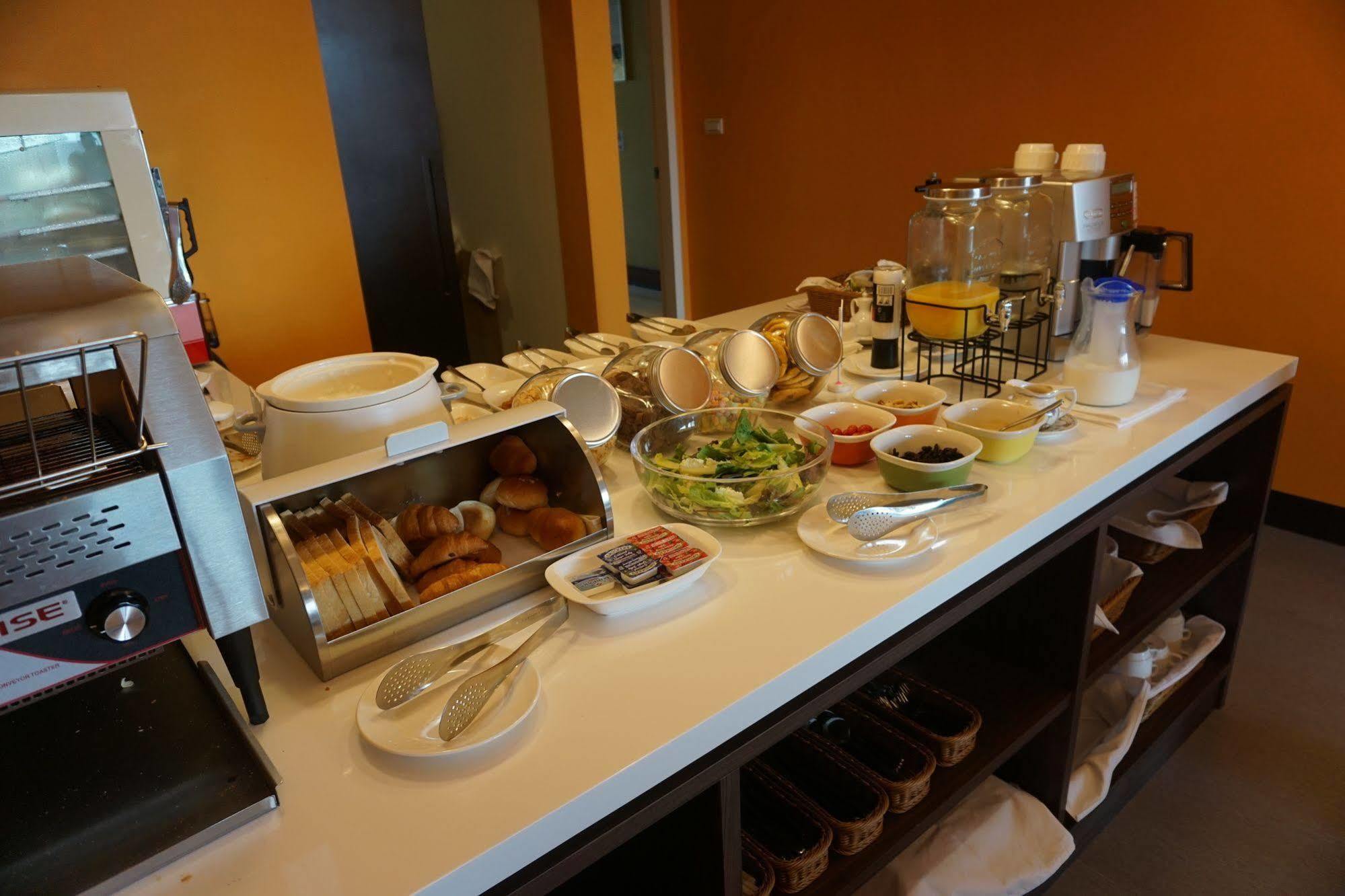 Watermark Hotel - Sizihwan Kaohsiung Eksteriør billede